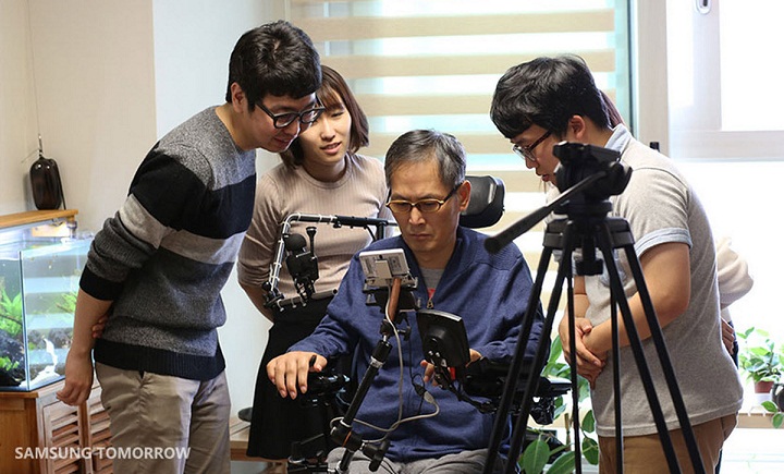 استفاده از تلفن همراه برای معلولین با اپلیکیشن Do Well سامسونگ